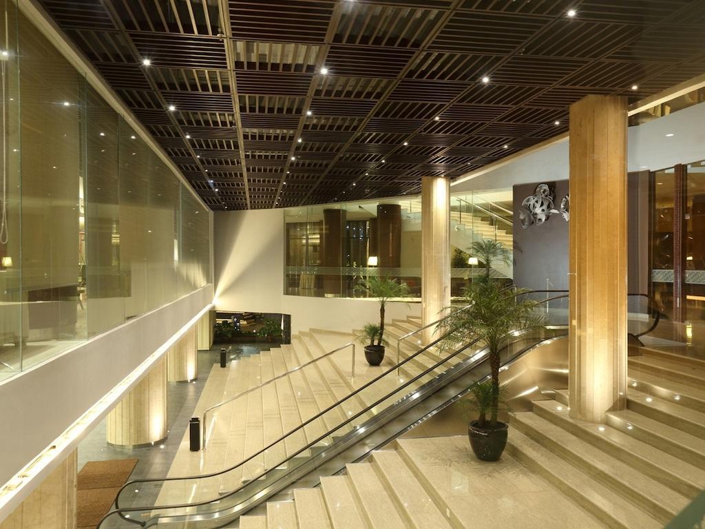 Santika Premiere Bintaro Serpong Exterior foto