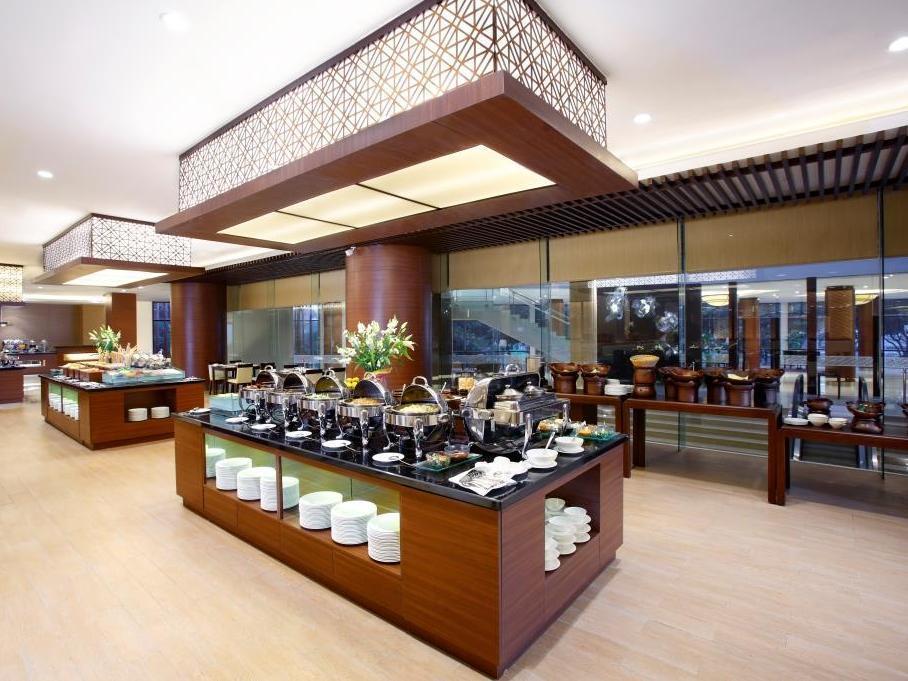 Santika Premiere Bintaro Serpong Exterior foto